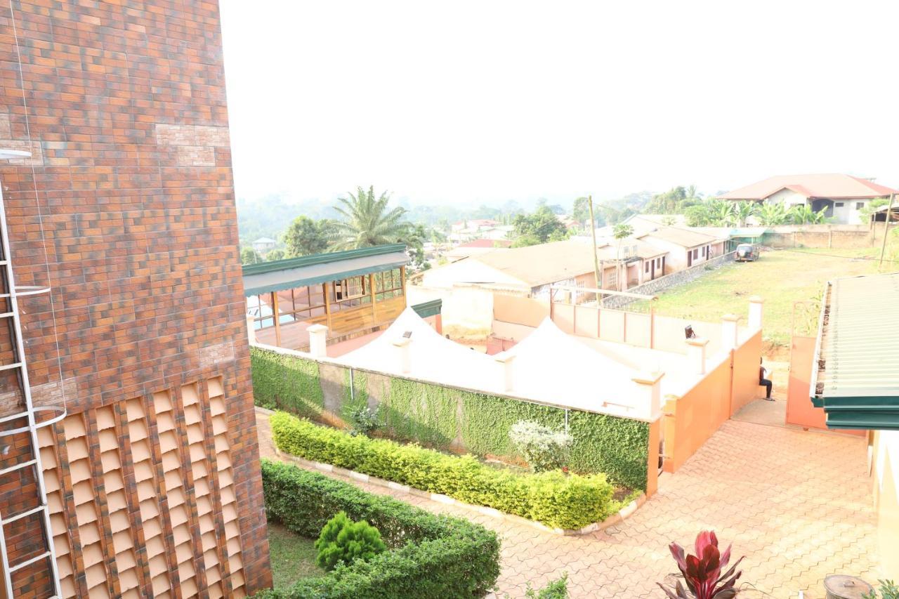 Vegas House Appartement Yaoundé Buitenkant foto
