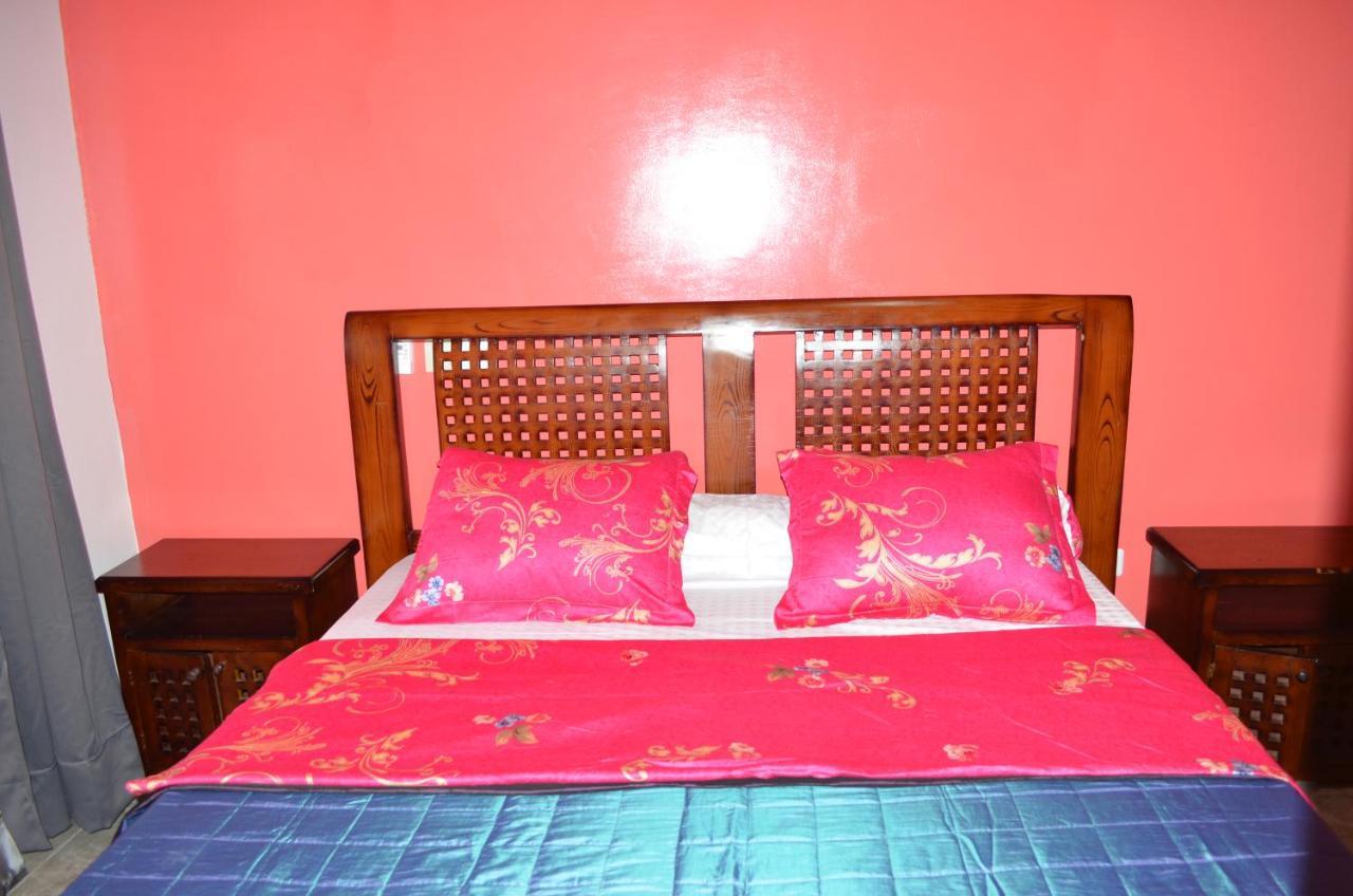 Vegas House Appartement Yaoundé Buitenkant foto