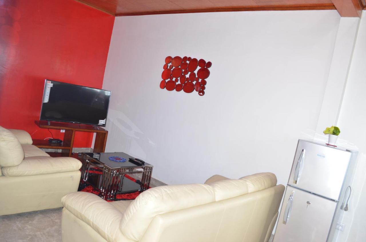 Vegas House Appartement Yaoundé Buitenkant foto